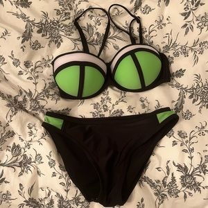 Brand new colorblock style bikini swim set